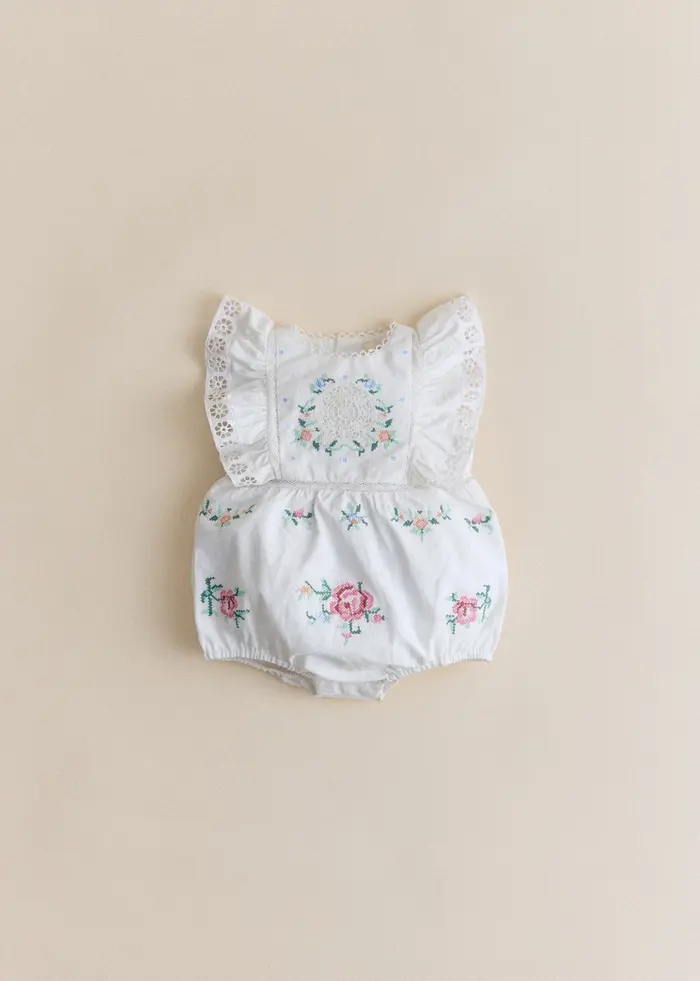 Barboteuse Cassie - Sézane x SEA NY - Broderie Contrastée Mini Multico Fond Écru