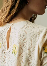 Blouse Yva - Broderie Contrastée Fleurs Jaunes — view 2