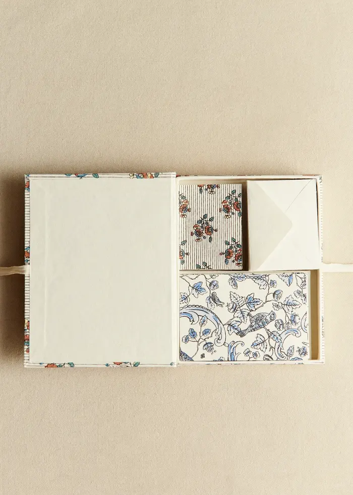 Boite de correspondance - Sézane x Antoinette Poisson - Imprimé Boutonnières