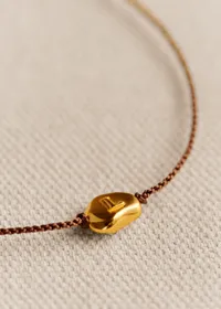Bracelet Cléo - Chocolat - Lettre L — view 3