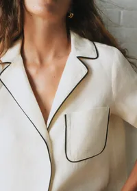 Chemise JEANNIA - Ecru Passepoils Noir — view 3