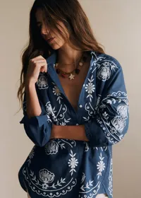 Chemise Maxy - Broderie Contrastée Ecru Fond Bleu Ardoise — view 2