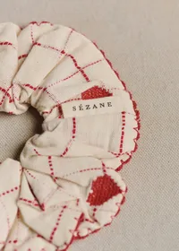Chouchou - Broderie Coeurs Rouges — view 3