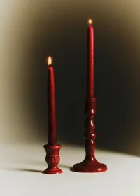 Coffret Bougeoirs Piano et Chandelles - Petit Modèle - Grenat — view 2