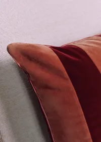 Coussin Rayures Velours - Grand modèle - Blush et Bordeaux — view 3