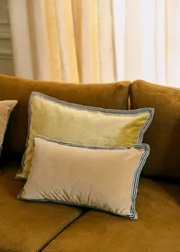 Coussin Velours Édition - Petit modèle - Beige — view 3