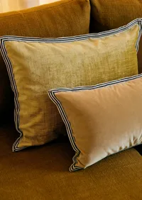 Coussin Velours Édition - Petit modèle - Beige — view 4