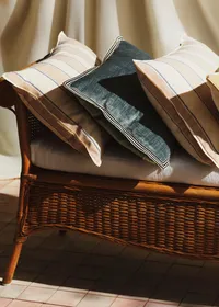 Coussin Velours Texturé - Grand modèle - Bleu — view 4