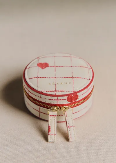 Écrin à bijoux - Broderie Coeurs Rouges