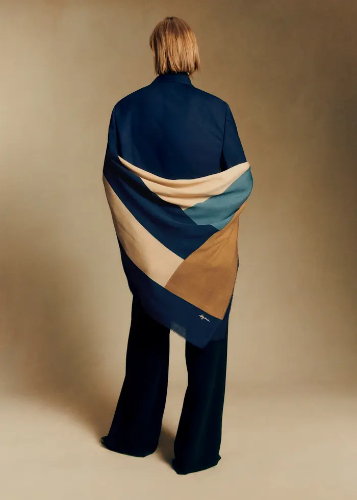 Etole Pio - Blue Color Block