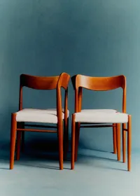 Lot de 4 chaises vintage dossier courbé - Bois — view 5
