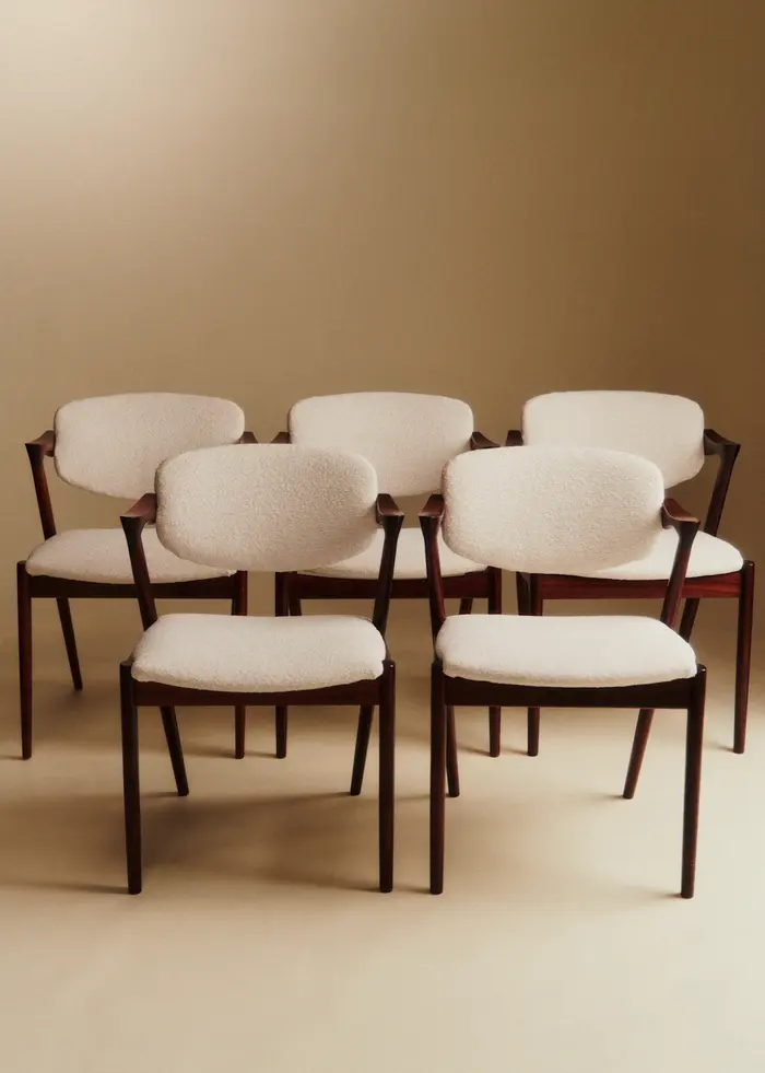 Lot de 5 chaises vintage dans le goût de Kai Kristiansen - Bois