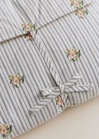 Matelas à langer nomade - Rayures Broderie Fleurs — view 4
