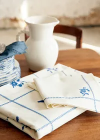 Nappe Brodée - Broderie Bleu Fond Ecru — view 3