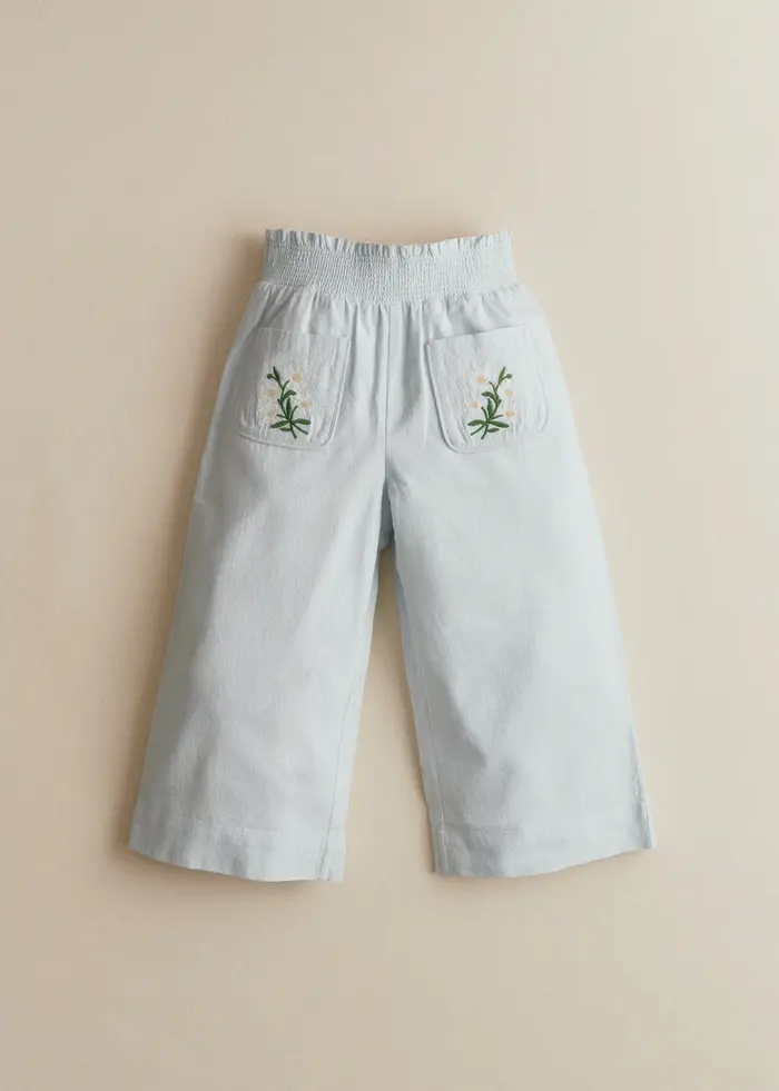 Pantalon Solane - Broderie Contrastée Marguerite Fond Bleu Ciel