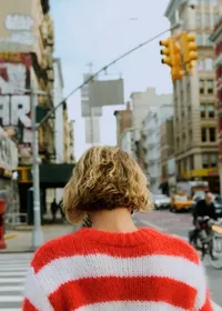 Pull Julien - Sézane x Antoinette Poisson - Écru/ Rouge — view 4