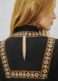 Robe Aliette - Sézane x Sea NY - Broderie Placée Bande Fond Noir — view 5
