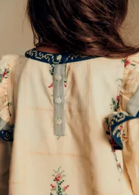 Robe Francyna - Petit Sézane x Baziszt - Patchwork Bico Ecru Bleu — view 2