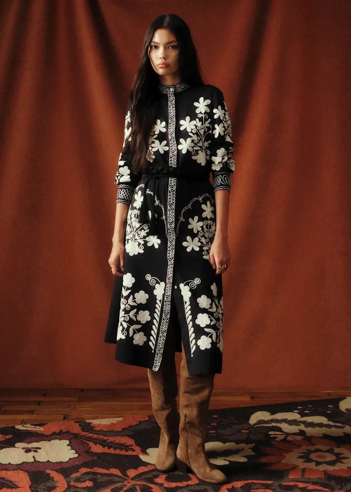 Robe Vera - Sézane x Baziszt - Broderie Folk Crème Fond Ardoise
