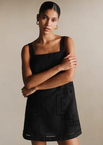 Robe Victoire - Broderie Placée Noire