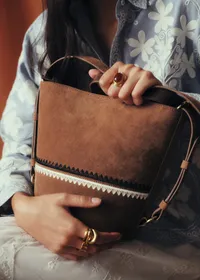 Sac Gary - Sézane x Baziszt - Choco Broderie — view 2