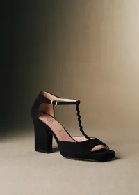 Sandales Hugo - CFM Souliers x Editions Sézane - Velours Noir — view 2