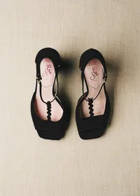 Sandales Hugo - CFM Souliers x Editions Sézane - Velours Noir — view 4