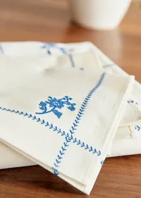 Set de 2 serviettes brodées - Broderie Bleu Fond Ecru — view 2