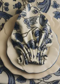 Set de 2 serviettes - Sézane x Antoinette Poisson - Imprimé Oiseaux Bleus — view 2
