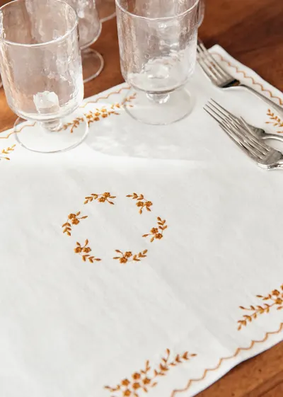 Sets de table - Brodés Primavera - Ecru et Caramel