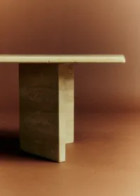Table basse rectangulaire vintage en travertin - Travertin — view 2