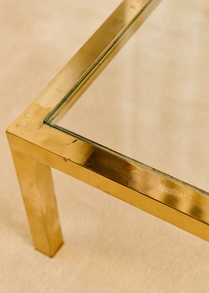 Table basse structure laiton et plateau en verre vintage - Laiton