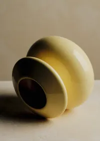 Vase Romie Objetti - Petit Modèle - Jaune — view 3
